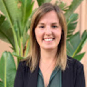 Meet your Posher, Elise